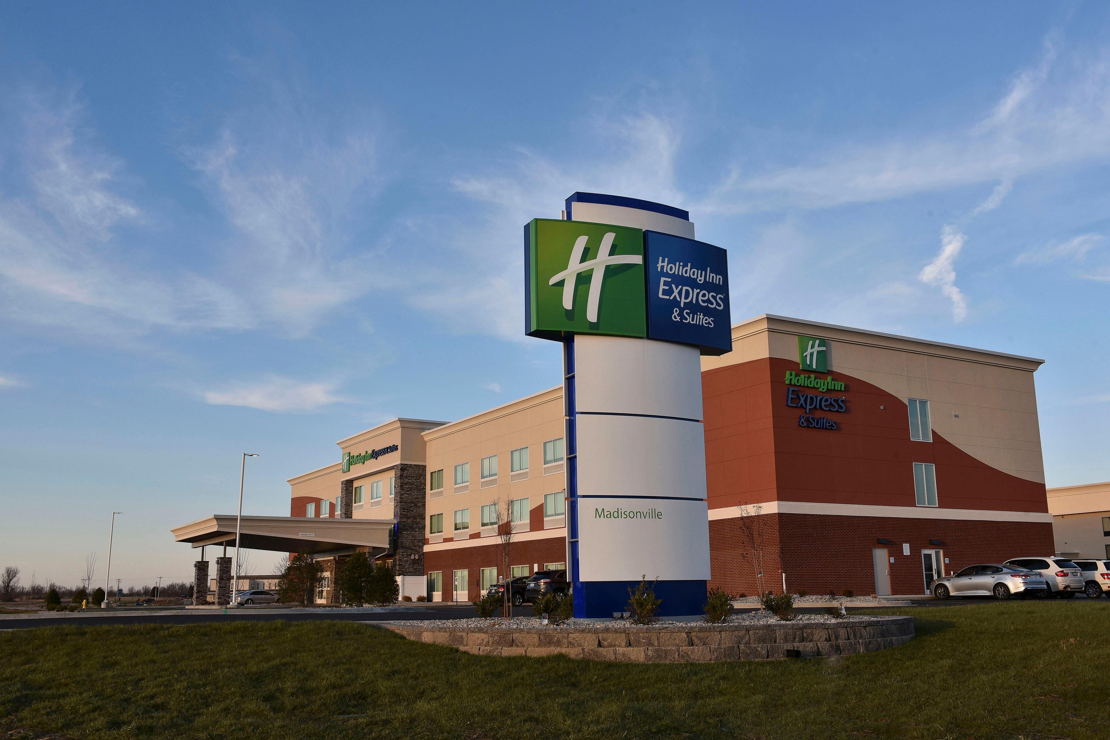 Holiday Inn Express & Suites - Madisonville By Ihg Экстерьер фото