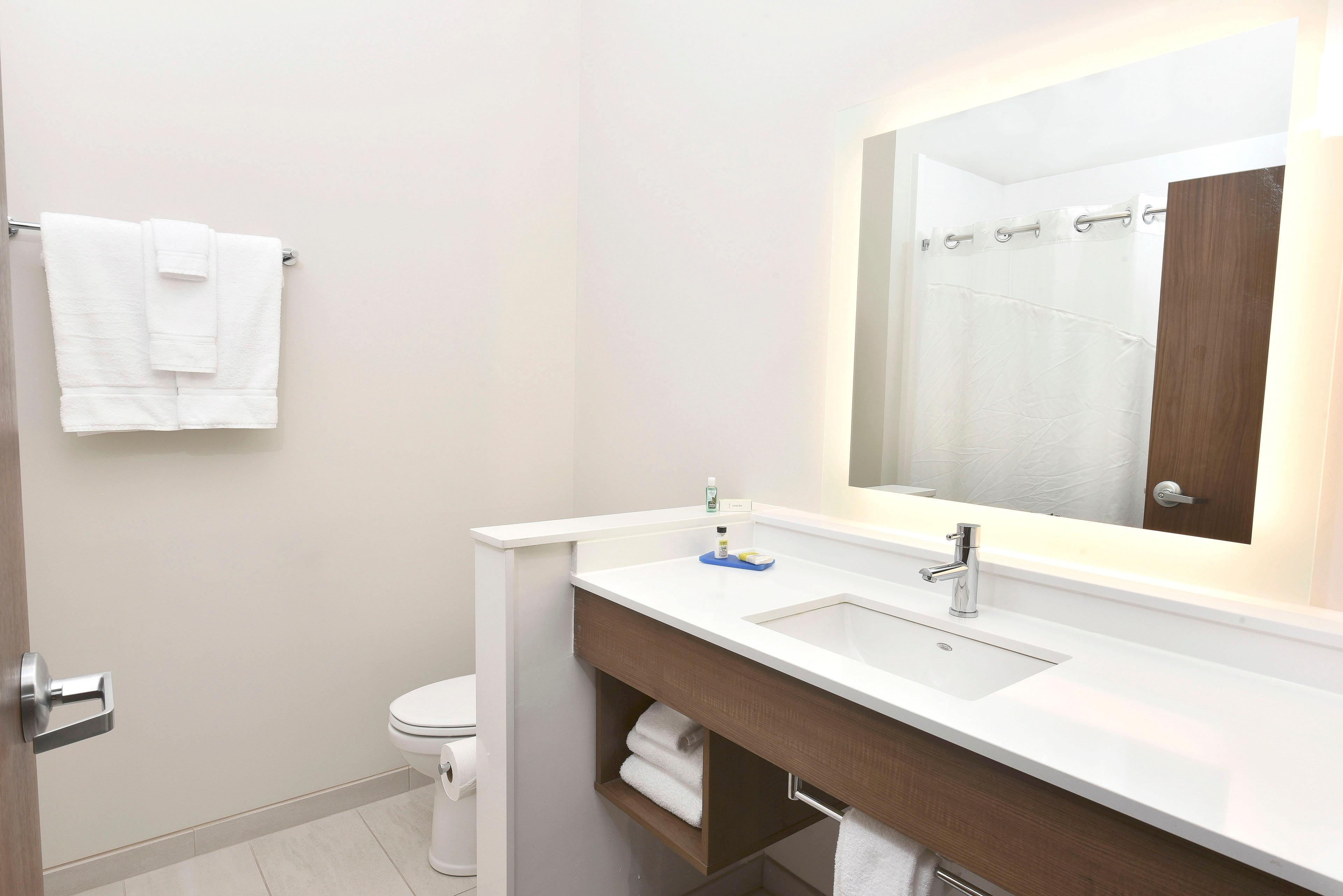 Holiday Inn Express & Suites - Madisonville By Ihg Экстерьер фото