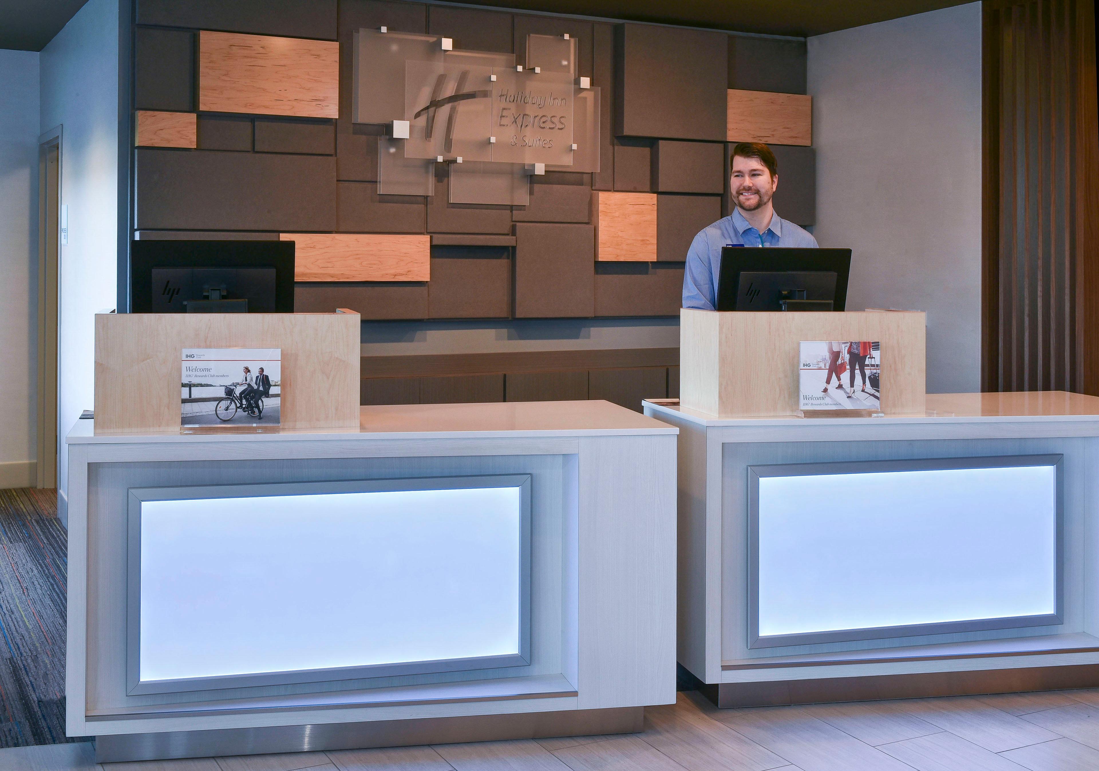 Holiday Inn Express & Suites - Madisonville By Ihg Экстерьер фото