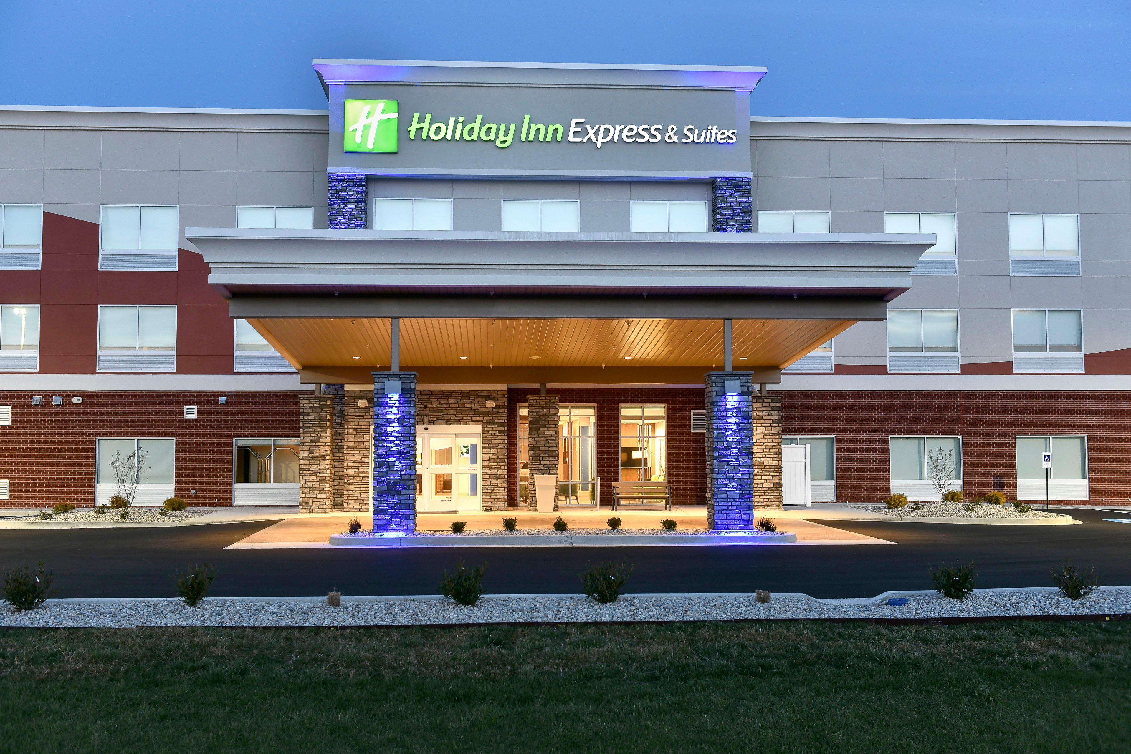 Holiday Inn Express & Suites - Madisonville By Ihg Экстерьер фото