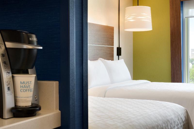 Holiday Inn Express & Suites - Madisonville By Ihg Экстерьер фото